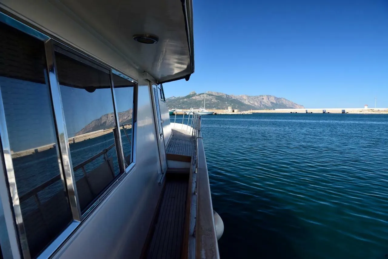 Blue III Yacht Hotel Arbatax 0*,  Italy